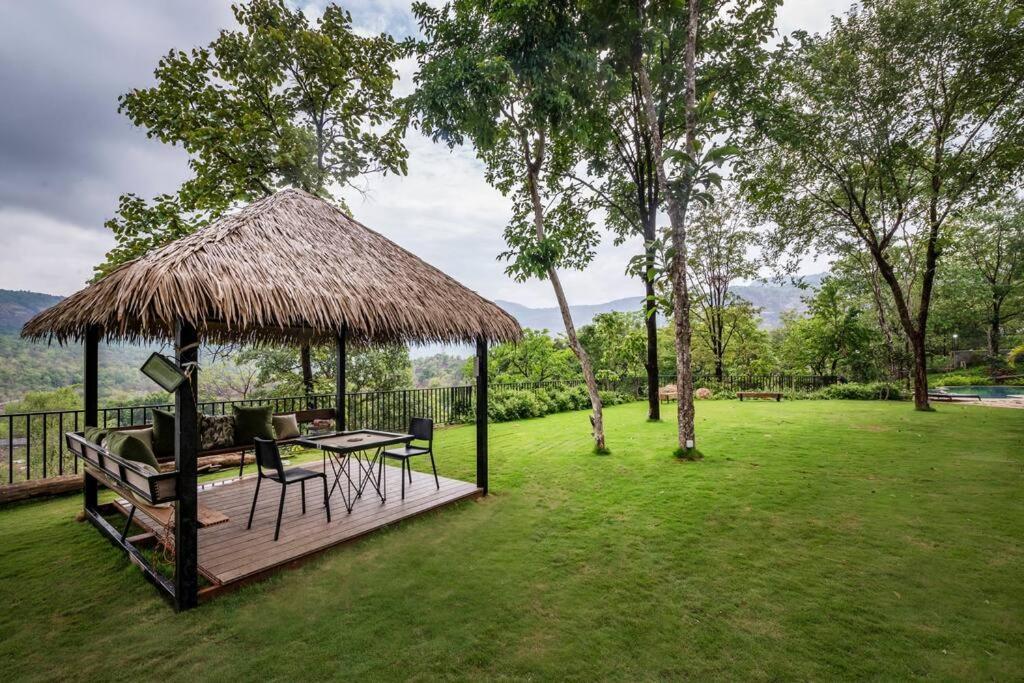 Saffronstays Sonnet Khopoli Bagian luar foto